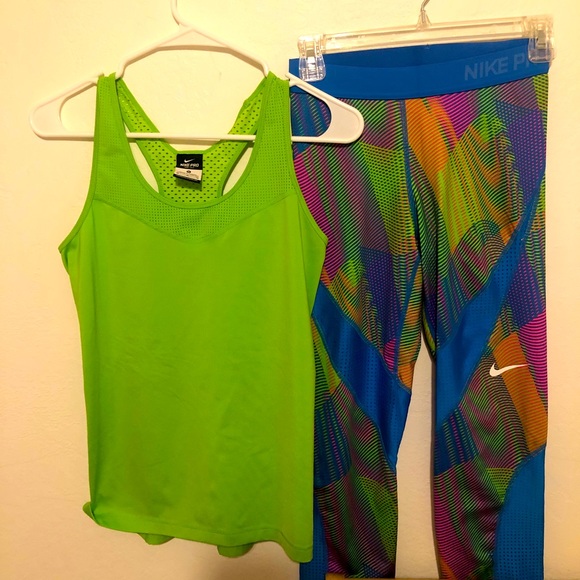 Nike Pro Leggings - Picture 1 of 7